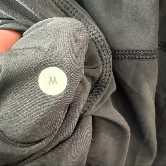 Lululemon Men’s Black Shorts College Hill CrossFit Logo size Medium gym workout - Picture 6 of 7